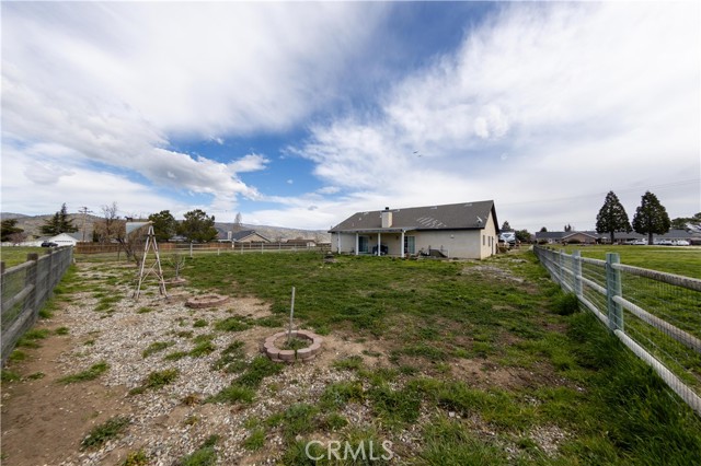 Detail Gallery Image 18 of 20 For 18451 Branding Iron Ct, Tehachapi,  CA 93561 - 4 Beds | 2 Baths