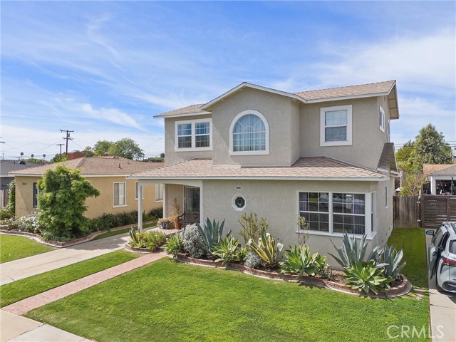 Detail Gallery Image 2 of 44 For 3495 Gaviota Ave, Long Beach,  CA 90807 - 4 Beds | 2/1 Baths
