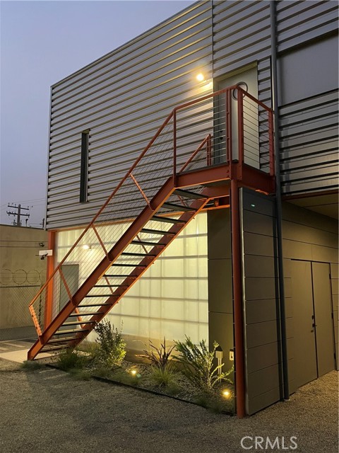 Detail Gallery Image 2 of 23 For 161 N Garden St, Ventura,  CA 93001 - 1 Beds | 2 Baths