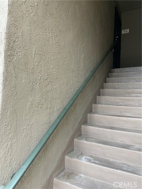 326 Streamwood, Irvine CA: https://media.crmls.org/medias/9c88e5f0-73b7-48eb-8b9a-389013c7334f.jpg