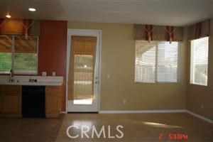 Detail Gallery Image 3 of 14 For 33157 Leeward Way, Lake Elsinore,  CA 92530 - 5 Beds | 3 Baths