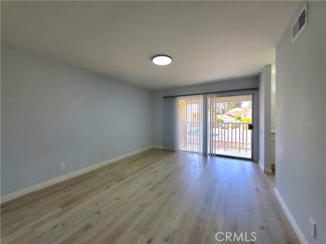 Detail Gallery Image 8 of 17 For 12718 Oxford Dr, La Mirada,  CA 90638 - 3 Beds | 2/1 Baths