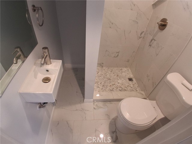 Detail Gallery Image 39 of 48 For 3520 Harrison St, Oakland,  CA 94611 - 2 Beds | 2/1 Baths