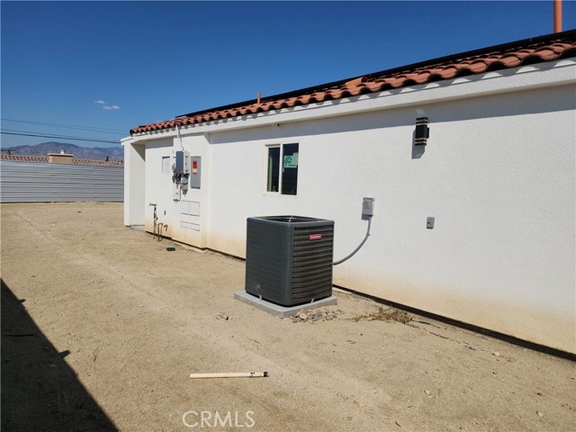 Detail Gallery Image 8 of 14 For 13325 Hermano Way, Desert Hot Springs,  CA 92240 - 4 Beds | 2 Baths