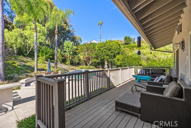 27215 Stagewood Court, Laguna Hills CA: https://media.crmls.org/medias/9c8af0f0-0616-44e5-925a-5e81775e2fa1.jpg