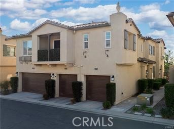 19554 Laroda Lane, Saugus CA: https://media.crmls.org/medias/9c8c9c17-ddf1-4537-815d-821ecc6ba7fb.jpg
