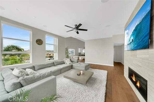 Detail Gallery Image 9 of 57 For 16926 10th St 1a,  Sunset Beach,  CA 90742 - 3 Beds | 3/1 Baths
