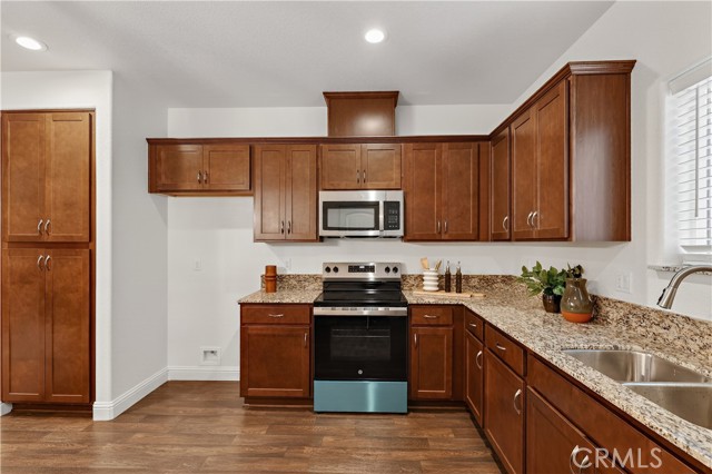 Detail Gallery Image 10 of 36 For 236 Montage Dr, Merced,  CA 95348 - 5 Beds | 4 Baths