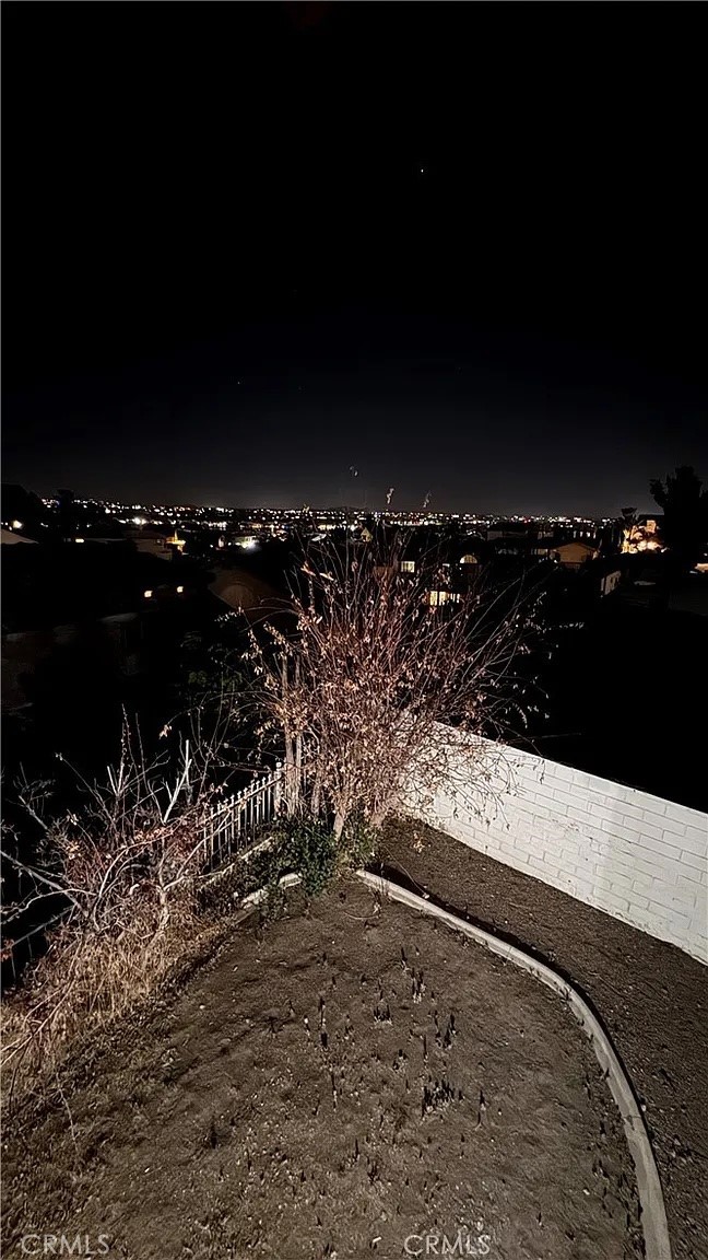 https://media.crmls.org/medias/9c8e3c9f-6462-4a2f-b480-d8f628db6148.jpg?preset=X-Large