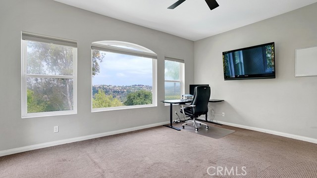 33 Segada, Rancho Santa Margarita CA: https://media.crmls.org/medias/9c8e8632-35c6-43b7-b0b7-b0c96777f603.jpg