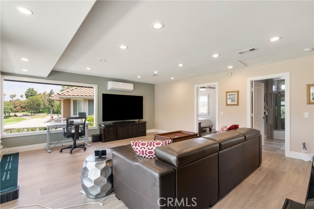 1600 Island Drive, Fullerton CA: https://media.crmls.org/medias/9c8f7985-7797-483f-8cc8-6ae33c576074.jpg