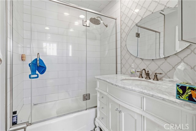 Detail Gallery Image 32 of 53 For 10457 Variel Ave, Chatsworth,  CA 91311 - 6 Beds | 5 Baths