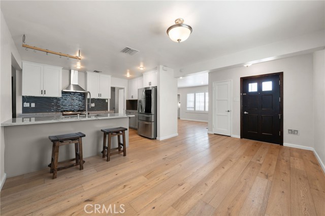 Detail Gallery Image 12 of 52 For 1713 N Pepper St, Burbank,  CA 91505 - 3 Beds | 2 Baths