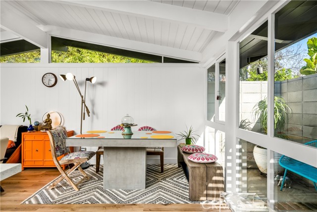 Detail Gallery Image 14 of 53 For 7213 E Lanai St, Long Beach,  CA 90808 - 4 Beds | 2 Baths