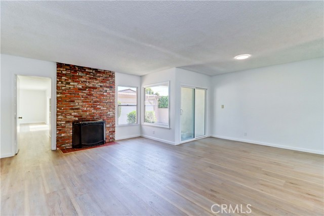 Detail Gallery Image 8 of 63 For 7515 Glencliff Dr, Downey,  CA 90240 - 4 Beds | 2/1 Baths