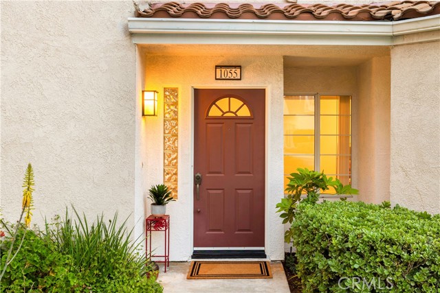 1055 S Sundance Drive, Anaheim Hills CA: https://media.crmls.org/medias/9c92059d-12be-4ee5-ad96-5cae078dbeeb.jpg