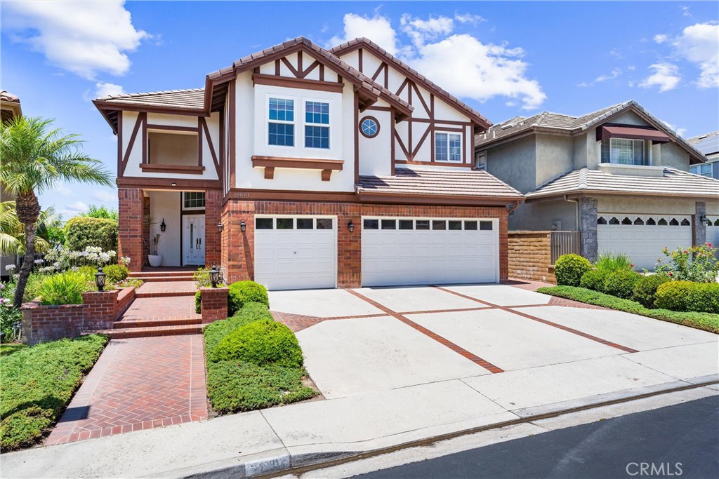 21881 Via Del Lago