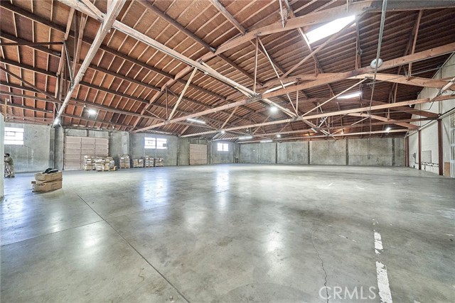 1707 E 20th Street, Los Angeles, California 90021, ,Commercial Sale,For Sale,1707 E 20th Street,CRRS24204348