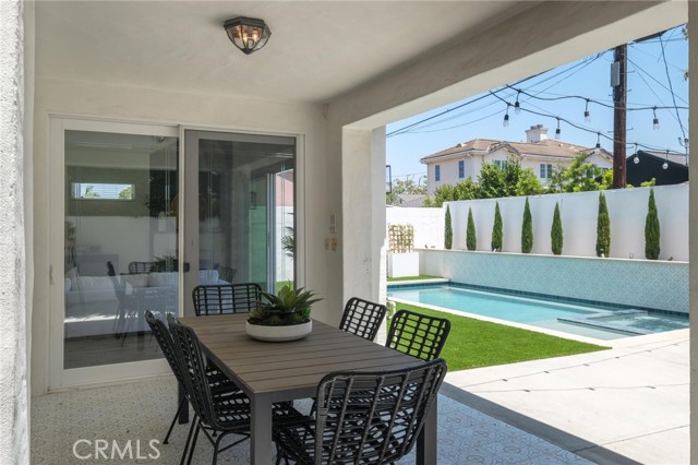 7938 Kenyon Avenue, Los Angeles CA: https://media.crmls.org/medias/9c938fe4-969a-4635-aabc-a43fb62be511.jpg