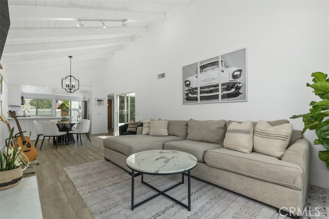 Detail Gallery Image 9 of 29 For 33565 via Corvalian #11,  Dana Point,  CA 92629 - 3 Beds | 2/1 Baths