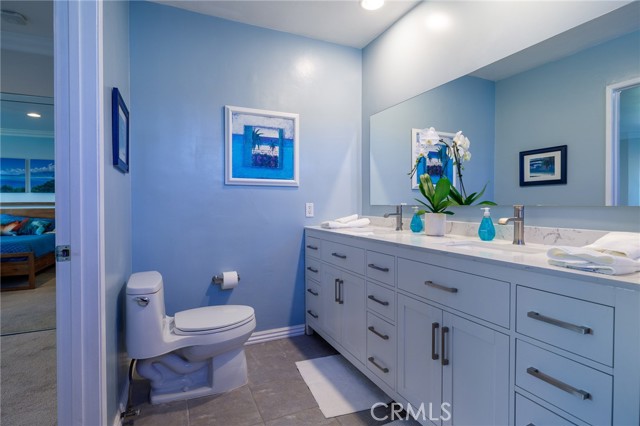 Detail Gallery Image 13 of 27 For 17726 Martha St, Encino,  CA 91316 - 3 Beds | 2 Baths