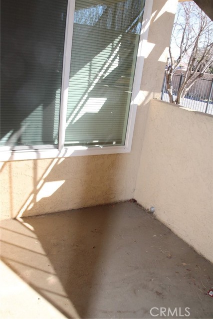 38429 10th E Place, Palmdale CA: https://media.crmls.org/medias/9c94ffc2-2c4a-4065-a152-cc1583e239ba.jpg