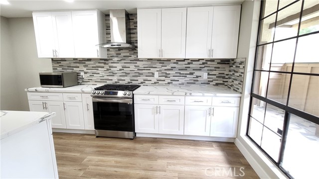 Detail Gallery Image 15 of 33 For 580 N Brea Bld #31,  Brea,  CA 92821 - 2 Beds | 2 Baths