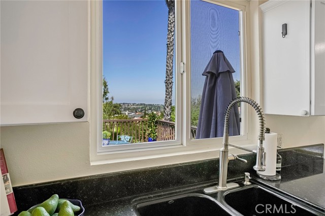 Detail Gallery Image 11 of 39 For 1939 Jaybrook Drive, Rancho Palos Verdes,  CA 90275 - 2 Beds | 1 Baths