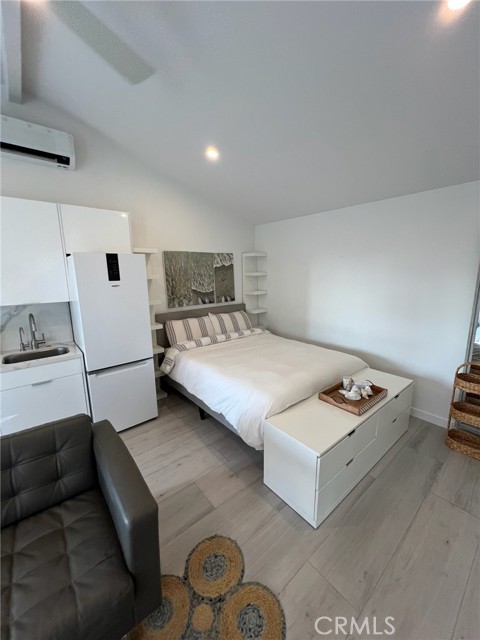 Detail Gallery Image 8 of 19 For 388 Hawthorne Rd a,  Laguna Beach,  CA 92651 - 0 Beds | 1 Baths