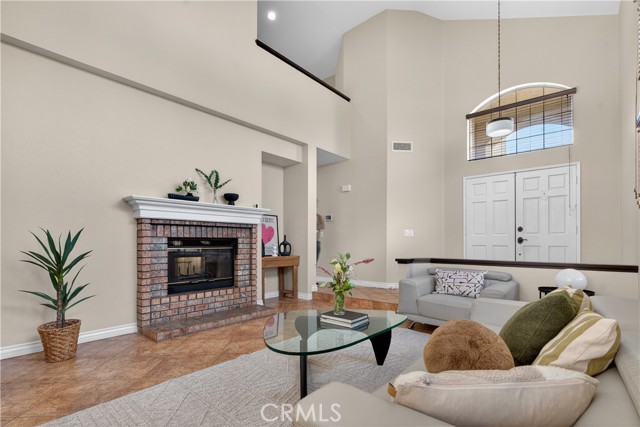 Detail Gallery Image 7 of 51 For 4997 Agate, Chino Hills,  CA 91709 - 3 Beds | 2/1 Baths