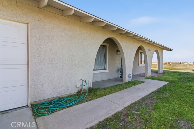 Detail Gallery Image 4 of 22 For 10424 Stage Coach Dr, Adelanto,  CA 92301 - 3 Beds | 2 Baths