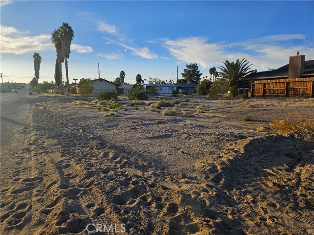 Detail Gallery Image 7 of 7 For 72020 El Paseo Dr, Twentynine Palms,  CA 92277 - – Beds | – Baths