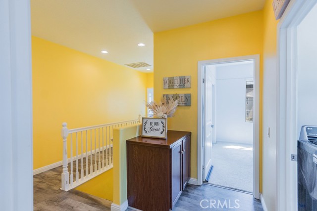 Detail Gallery Image 8 of 58 For 20413 Janzer Ct, Newhall,  CA 91350 - 5 Beds | 3 Baths