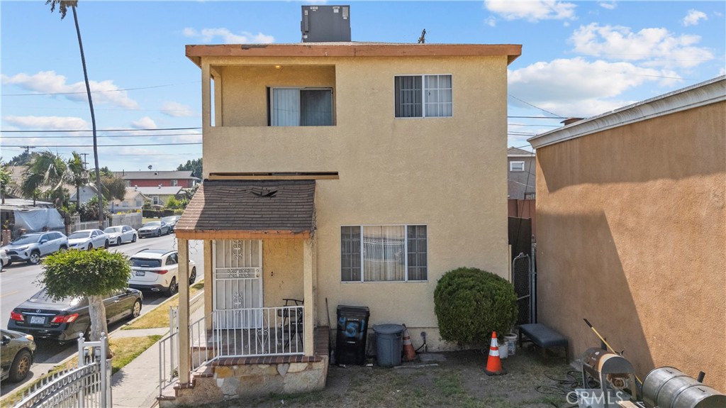 451 E 111th
