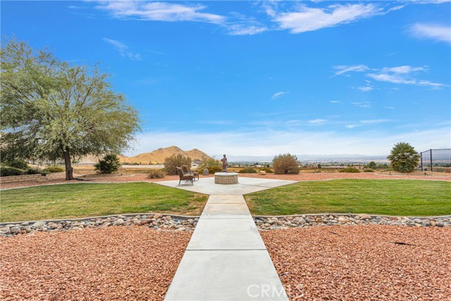 Detail Gallery Image 42 of 63 For 19539 Chuparosa Rd, Apple Valley,  CA 92307 - 4 Beds | 3/1 Baths