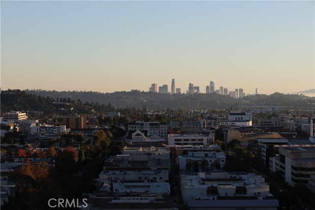 Detail Gallery Image 18 of 38 For 222 Monterey Rd #1603,  Glendale,  CA 91206 - 2 Beds | 2 Baths