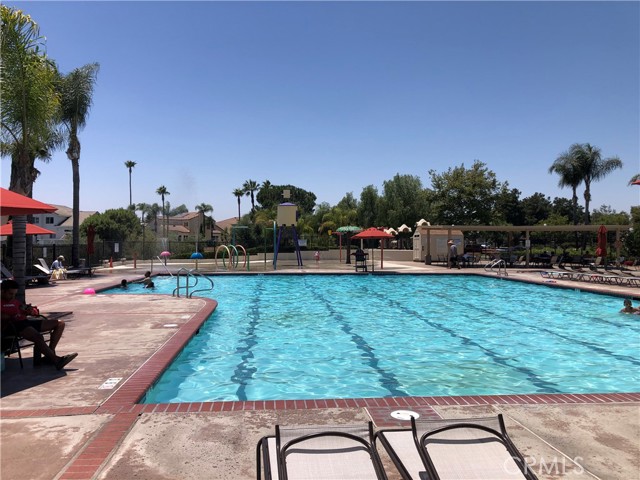 Detail Gallery Image 17 of 22 For 16175 La Fortuna, Moreno Valley,  CA 92551 - 2 Beds | 2 Baths