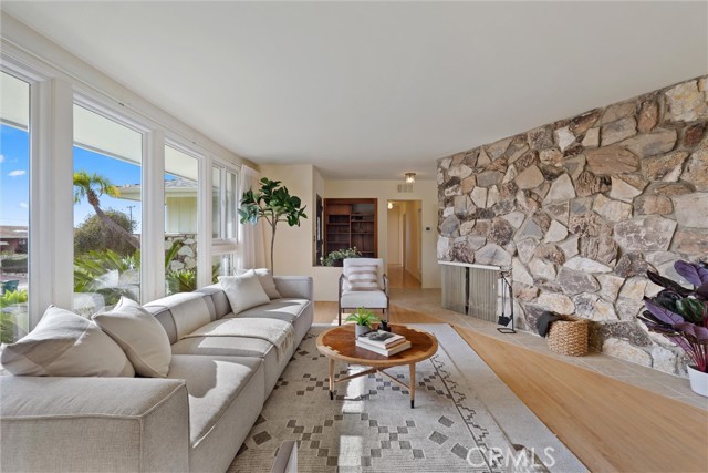 4005 Exultant Drive, Rancho Palos Verdes, California 90275, 3 Bedrooms Bedrooms, ,3 BathroomsBathrooms,Single Family Residence,For Sale,Exultant,PV24011750