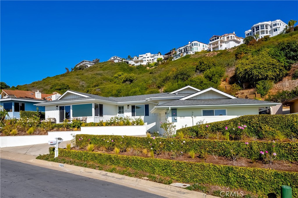 9c99df95 E32b 4216 B6a6 718cf445cdd0