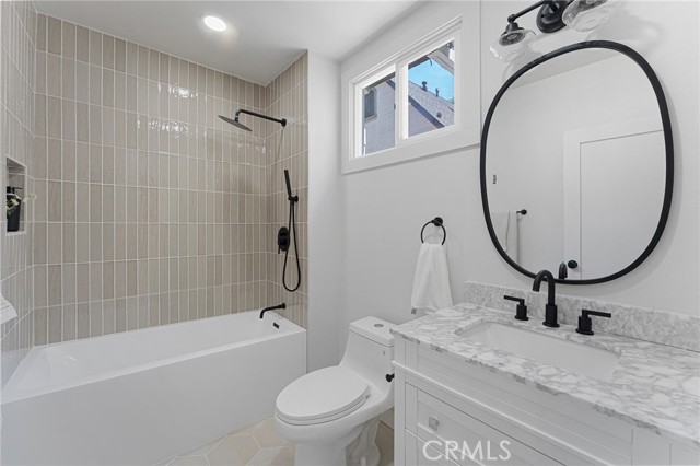 Detail Gallery Image 21 of 29 For 2626 Crestmoore Pl, Los Angeles,  CA 90065 - 2 Beds | 2 Baths