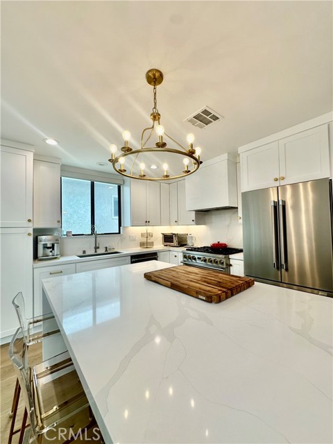 Detail Gallery Image 36 of 43 For 2621 Gates Ave #B,  Redondo Beach,  CA 90278 - 4 Beds | 3 Baths