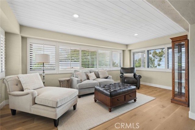 2718 Via Victoria, Palos Verdes Estates CA: https://media.crmls.org/medias/9c9b4bed-fd5a-4c16-9c7e-d807c46e62cf.jpg