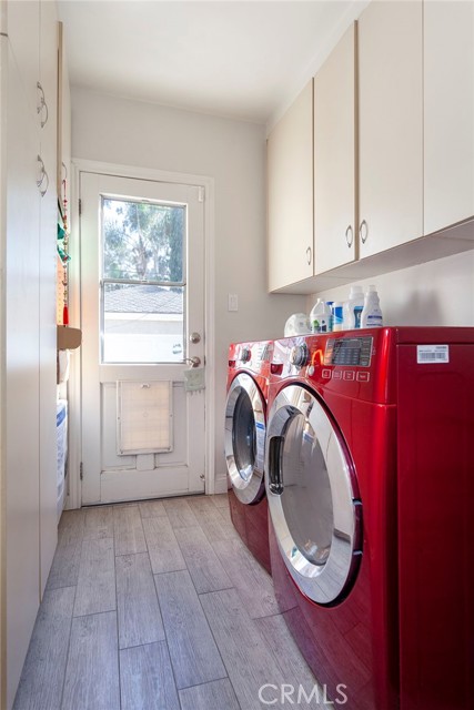 Detail Gallery Image 13 of 36 For 4856 Riverton Ave, North Hollywood,  CA 91601 - 2 Beds | 2 Baths