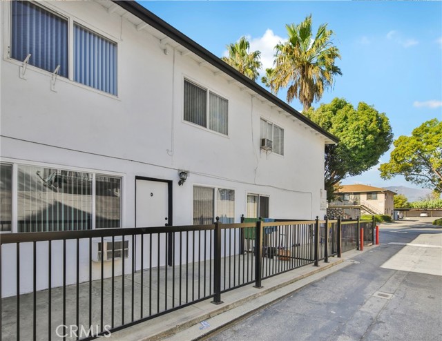 1425 W Stoneridge Court, Ontario CA: https://media.crmls.org/medias/9c9d0b45-5edd-49f8-a61d-b3810770641d.jpg