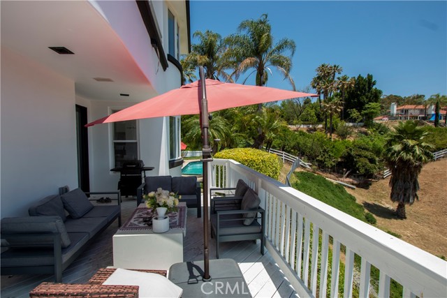 70 Dapplegray Road, Bell Canyon CA: https://media.crmls.org/medias/9c9d5d12-d3dc-4440-954b-bbbc051c0f14.jpg