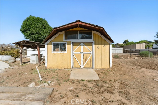 970 3rd Street, Norco CA: https://media.crmls.org/medias/9c9d962e-9241-4a89-a695-4f2f05e93329.jpg