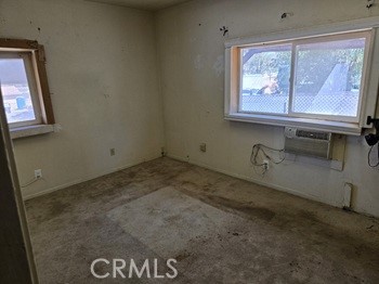 https://media.crmls.org/medias/9c9e6640-dc05-441b-95f9-10eb41c418d1.jpg?preset=X-Large