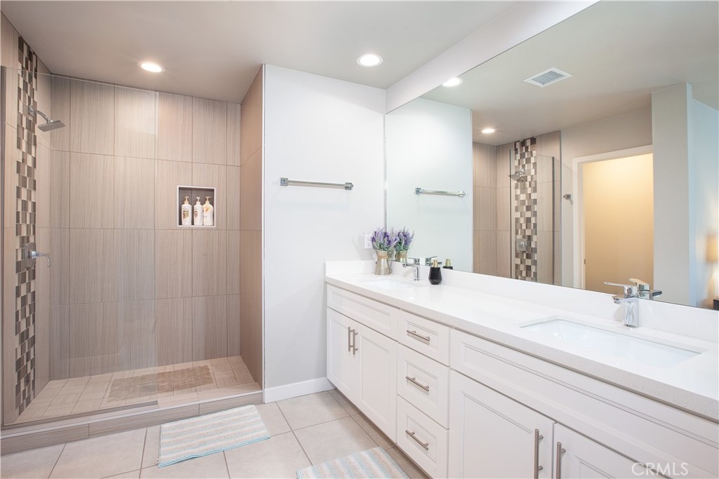 MLS #CV25219301 image #7