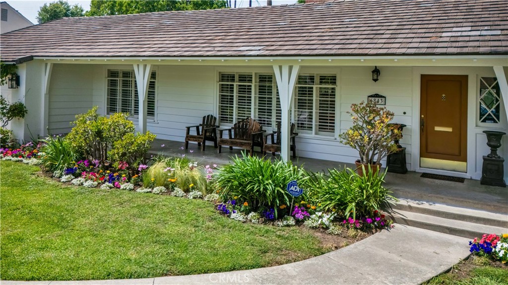 6843 Chisholm