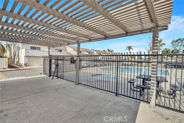 12948 Saddleback Place, Chino CA: https://media.crmls.org/medias/9ca079e5-7f23-4cb0-b134-a993165ad65e.jpg